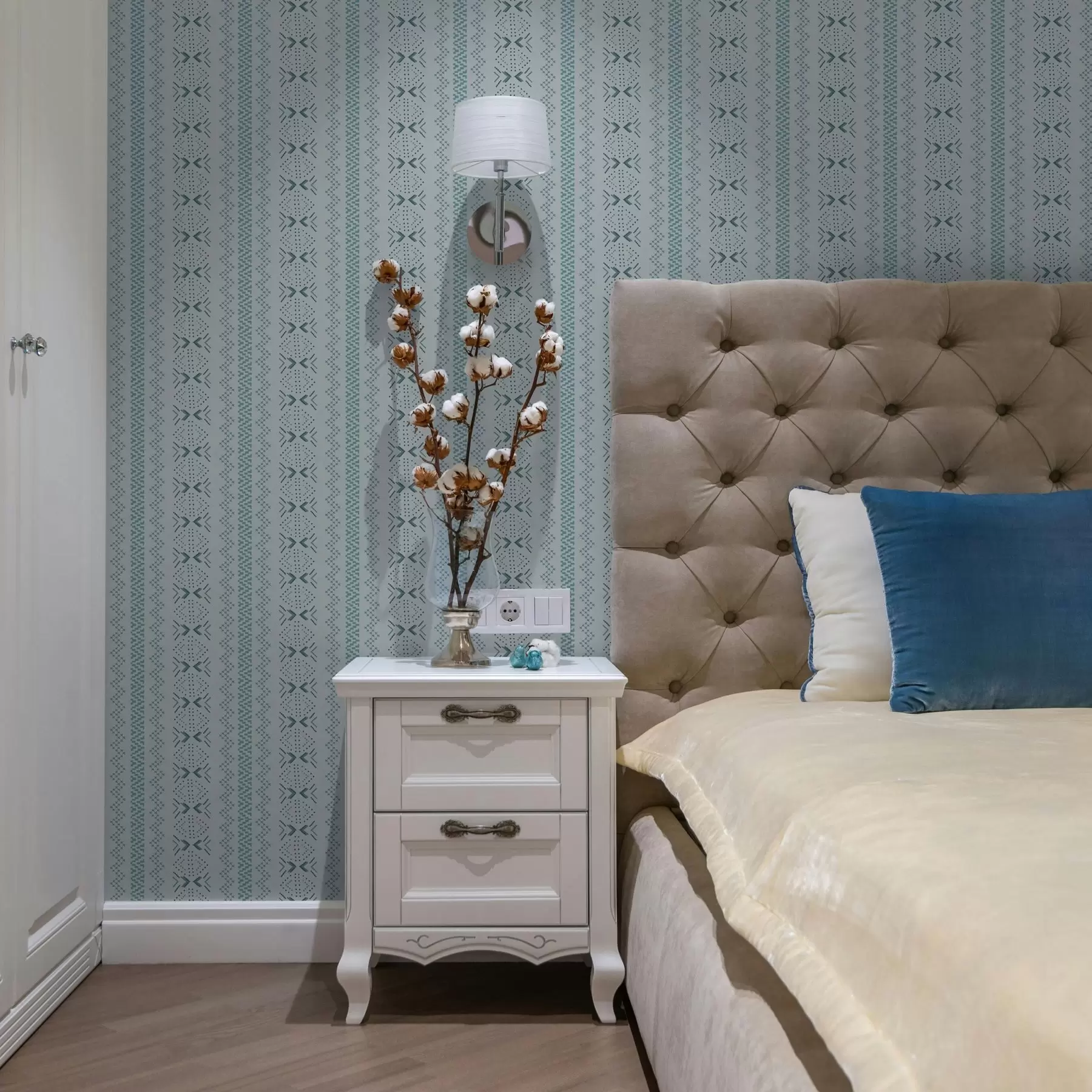 wall murals Geometry with Ukrainian embroidery on a blue background a00139