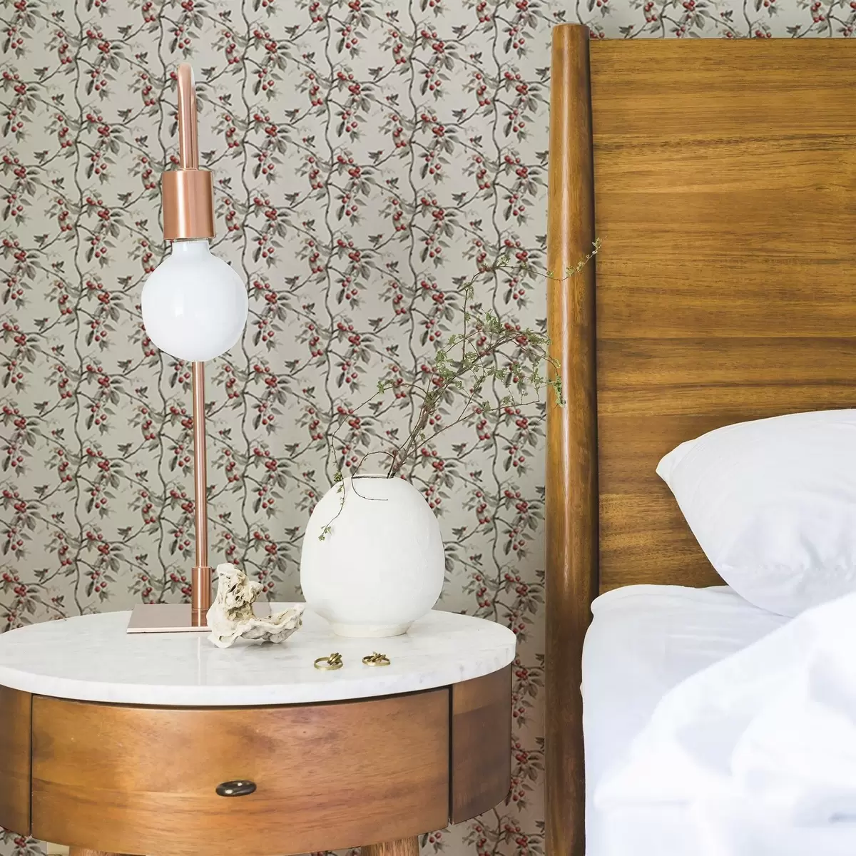 Wallpaper Birds among cherry branches with red berries a00206