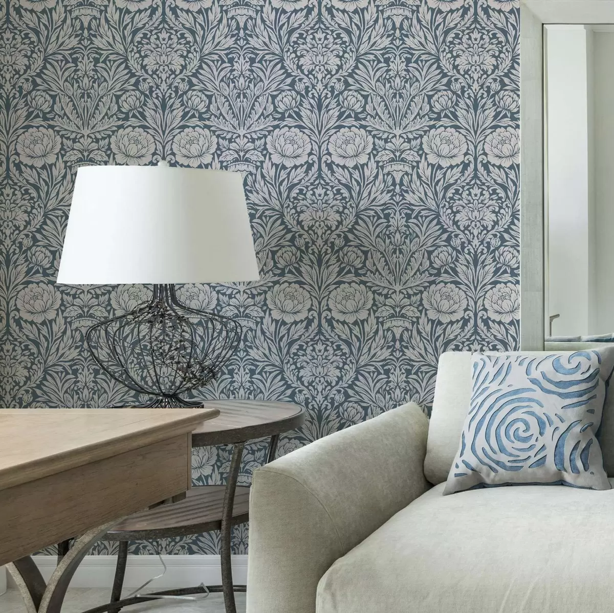 Wallpaper Complex Victorian-style pattern a00271