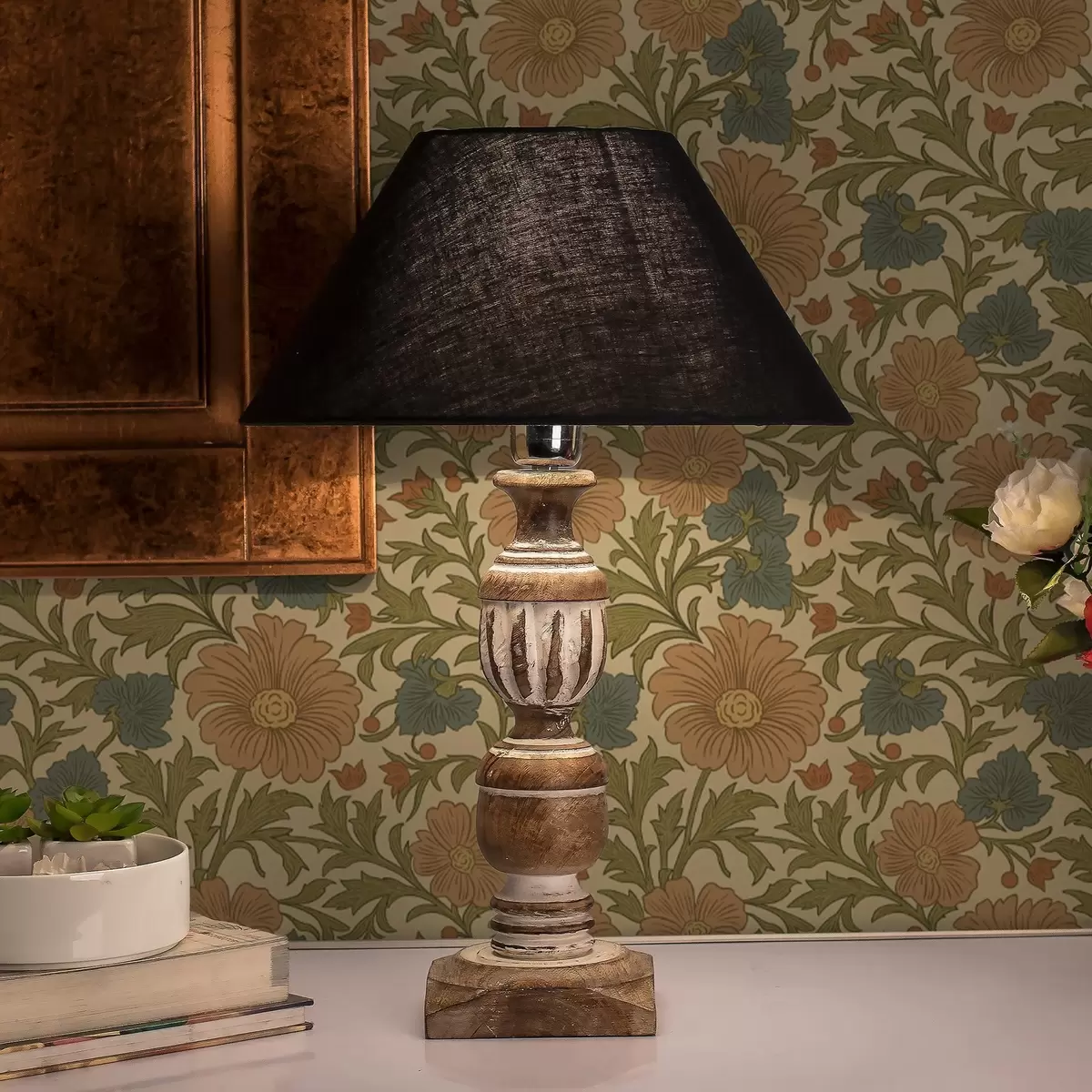 Wallpaper Orange flowers with leaves in Art Nouveau style a00409