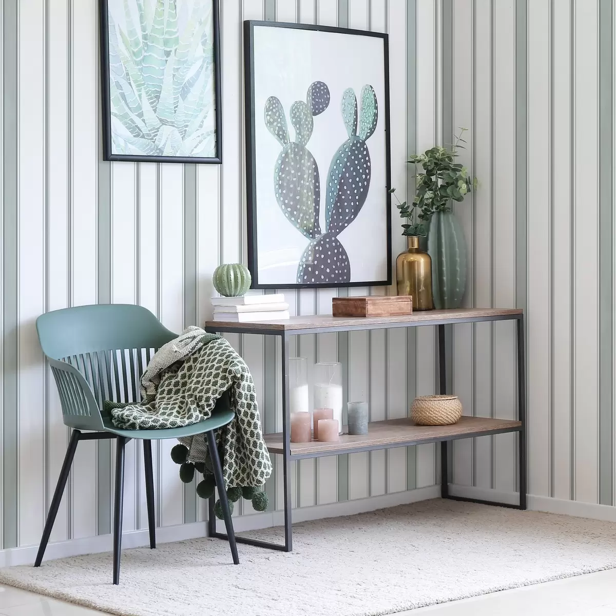 Wallpaper Light gray-blue stripes with a classic rhythm a00556