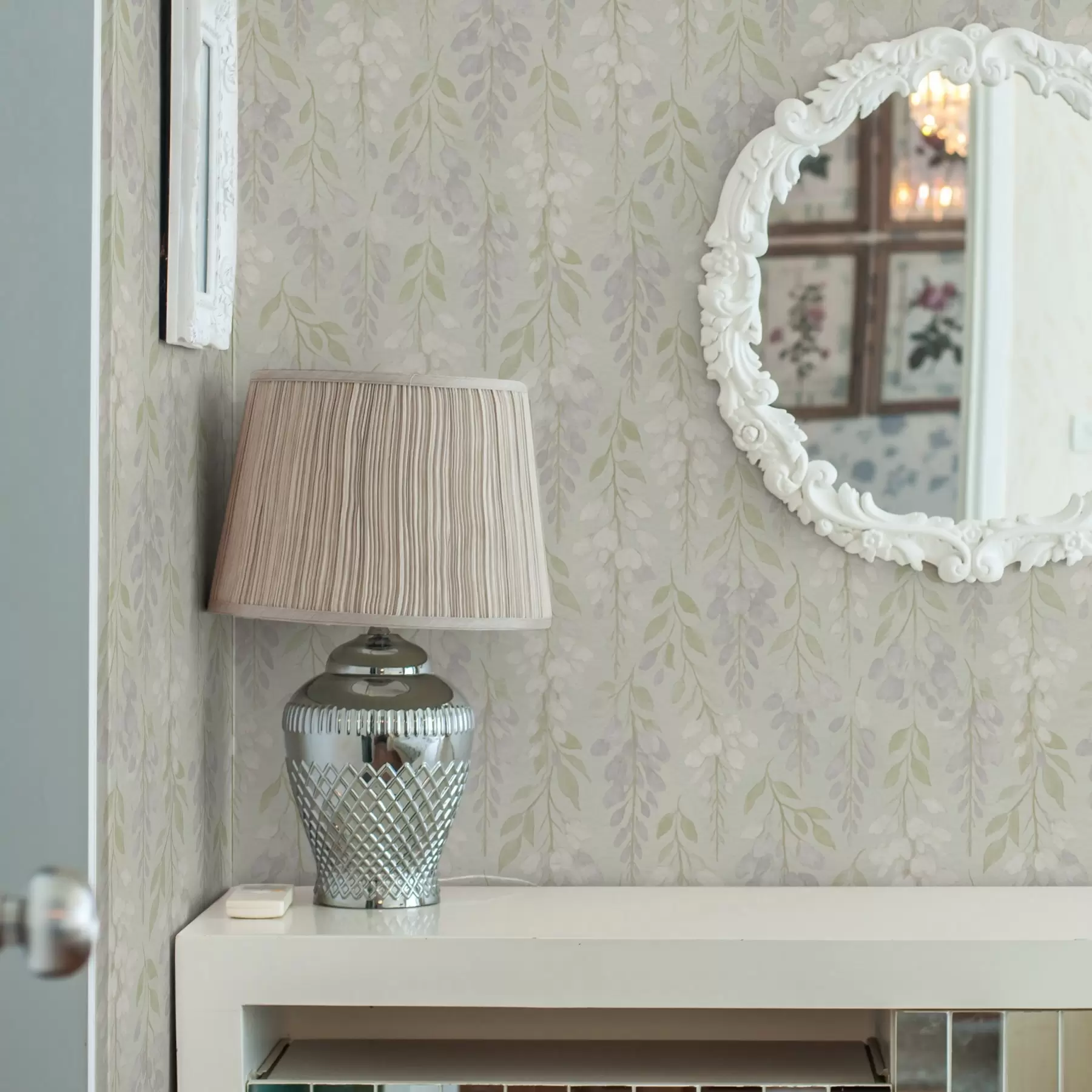 wall murals Trailing lavender wisteria on a mint-green background a00593