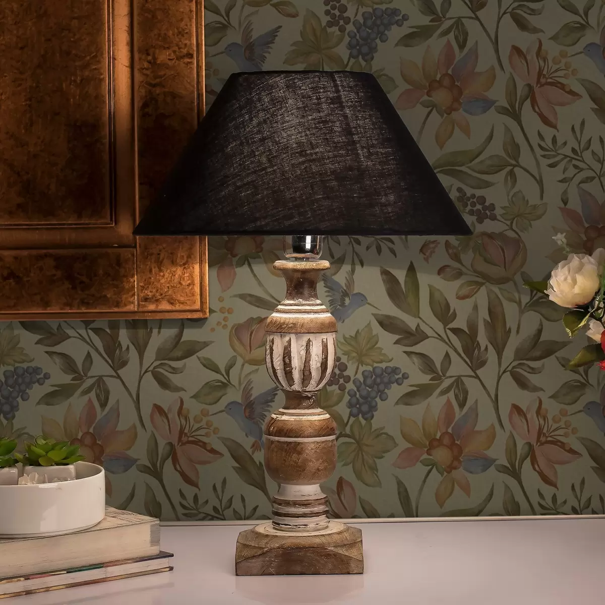 Wallpaper Vintage flowers and birds with grapes on an olive background a00594