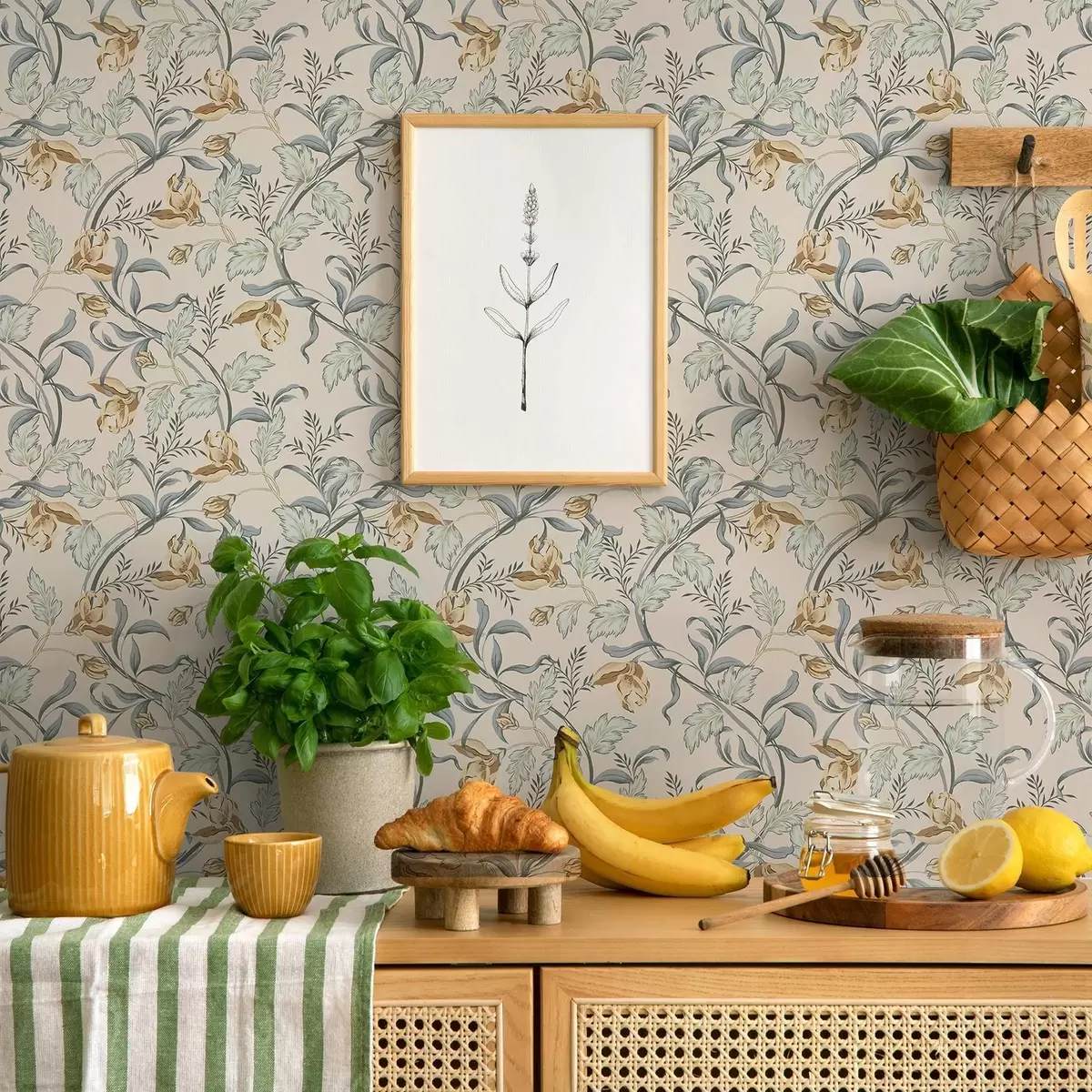 Wallpaper Vintage flowers with blue foliage on a cream background a00717