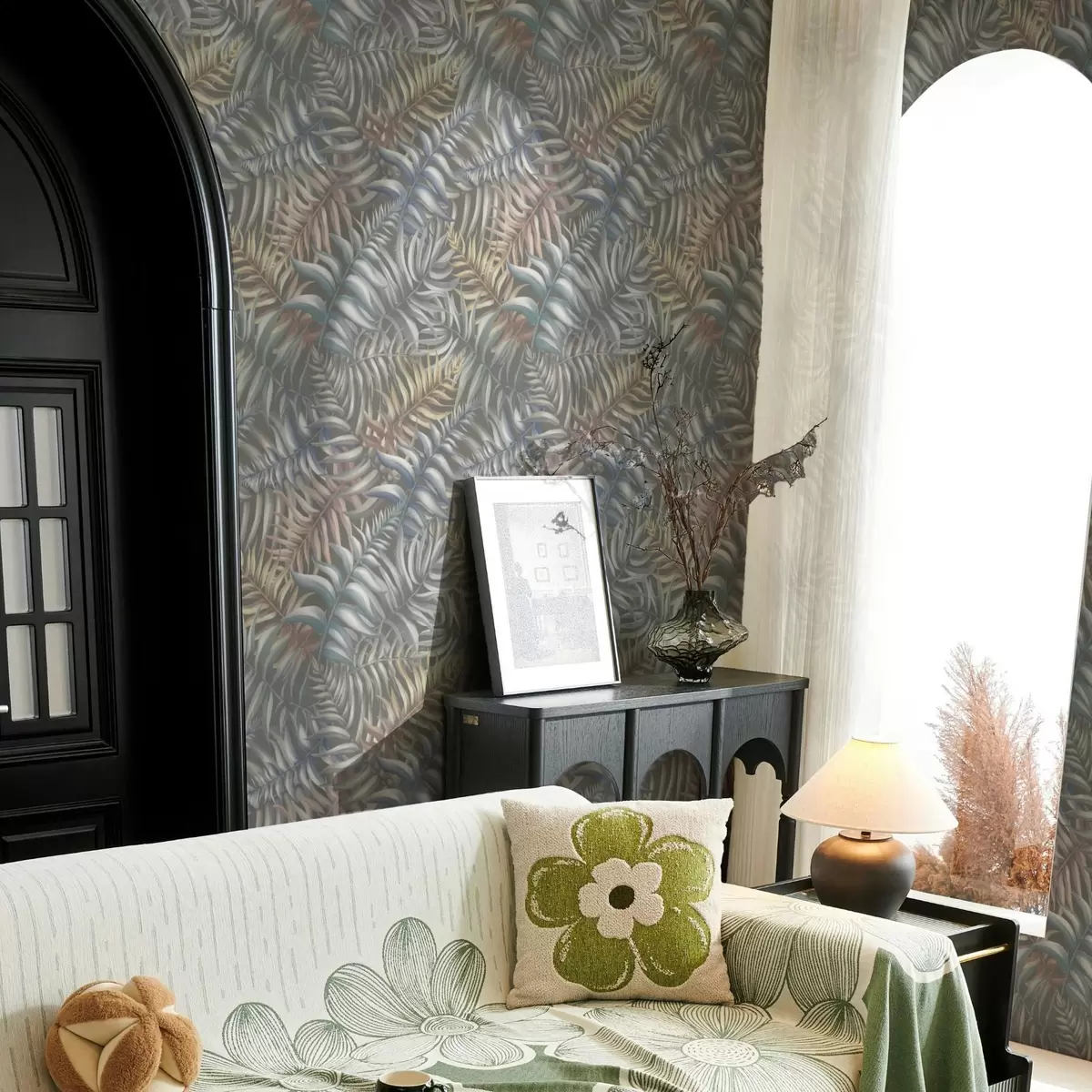 Wallpaper Layered palm leaves in muted tones a00789