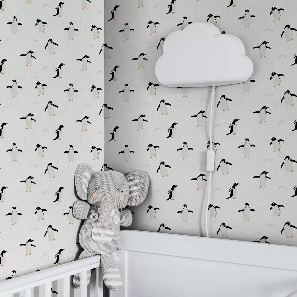 Wallpaper Penguins on white with footprints a00655v1