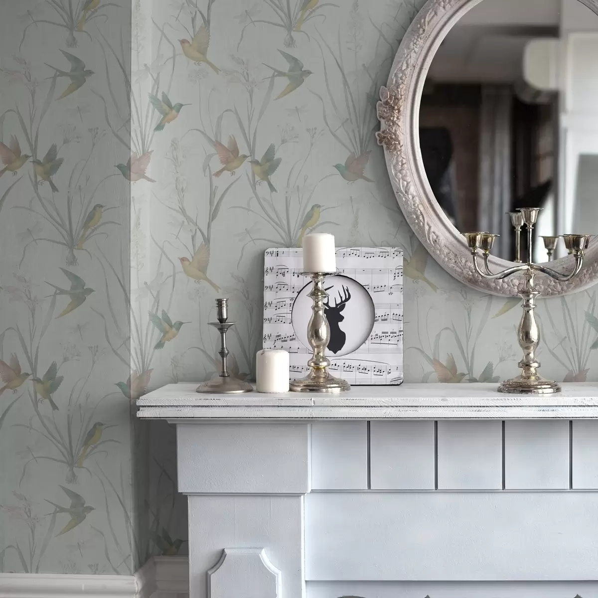 Wallpaper Birds among meadow grasses on light gray ground a00776v1