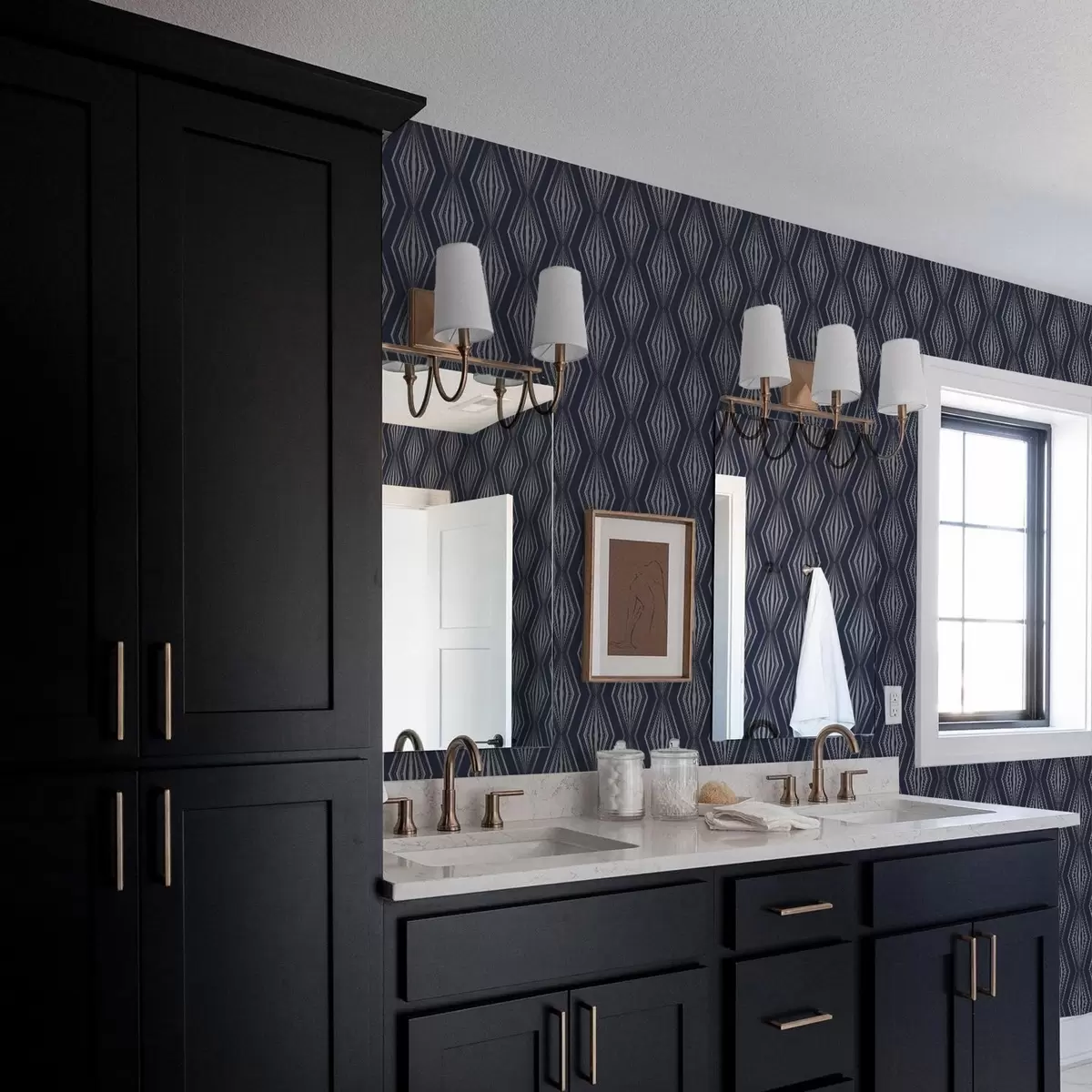 Wallpaper Geometric ray-like diamonds on a dark blue background a00925