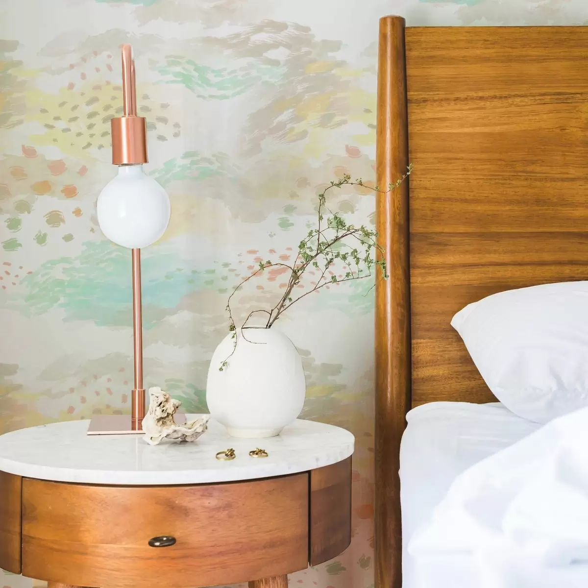 Wallpaper Light pastel brushstrokes on an almost white background a00999