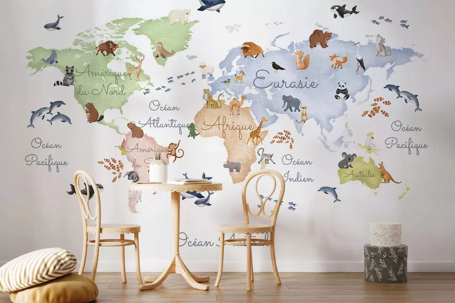 wall murals A watercolor-style color map featuring animals. Labels in French c00012fr