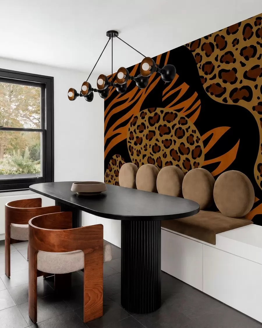 wall murals Wild animal-inspired leopard and tiger patterns w05759