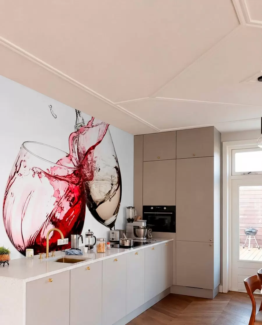 wall murals White and red wine in glasses u75563